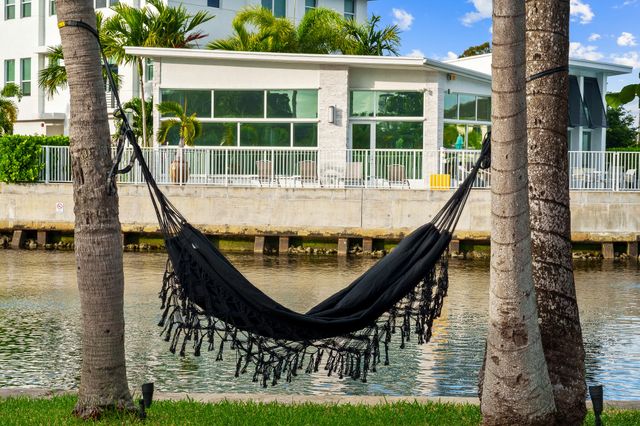 2757 NE 14th Avenue, Wilton Manors, FL 33334