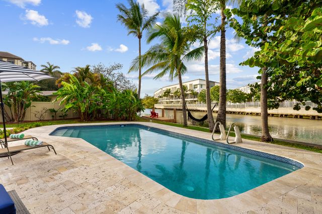 2757 NE 14th Avenue, Wilton Manors, FL 33334