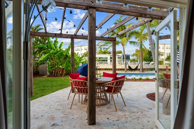 2757 NE 14th Avenue, Wilton Manors, FL 33334