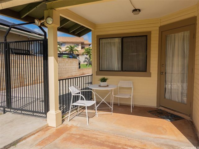 94-1053 Kamiki Street, Waipahu, HI 96797