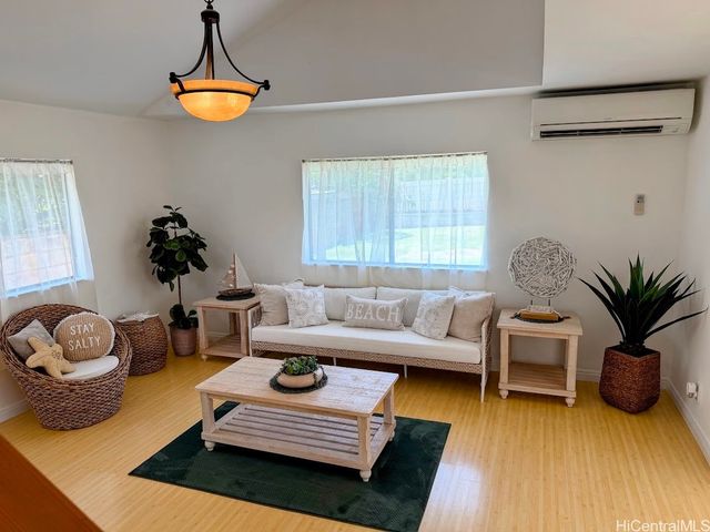 94-1053 Kamiki Street, Waipahu, HI 96797