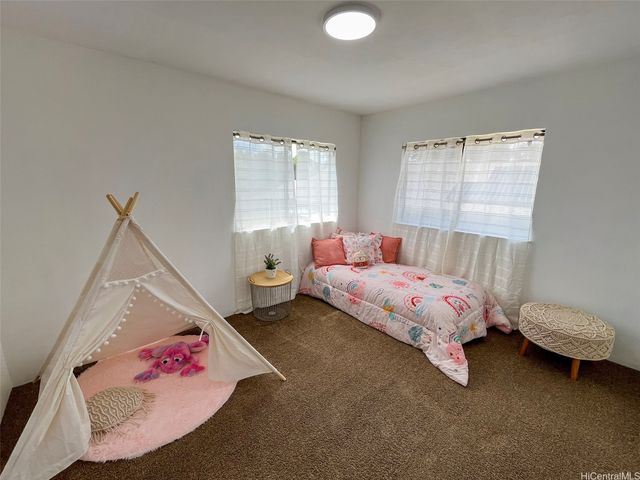 94-1053 Kamiki Street, Waipahu, HI 96797