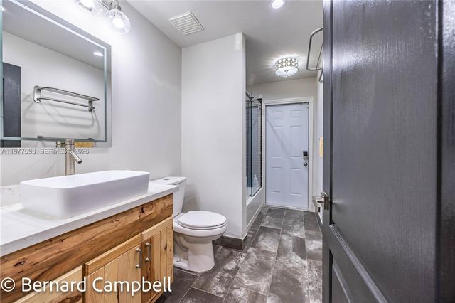 1210 NW 193rd Ave, Pembroke Pines, FL 33029