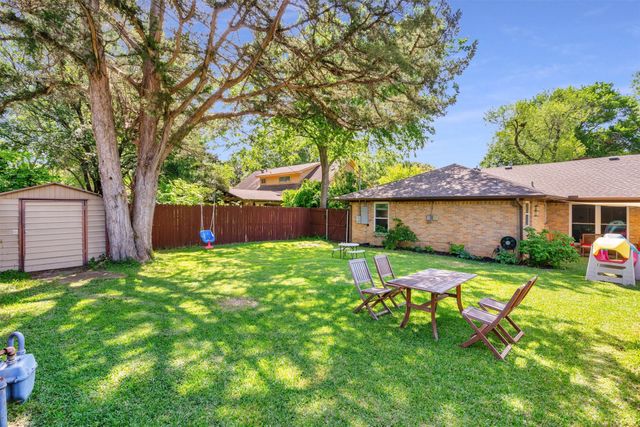 2949 Maydelle Lane, Farmers Branch, TX 75234