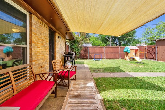 2949 Maydelle Lane, Farmers Branch, TX 75234