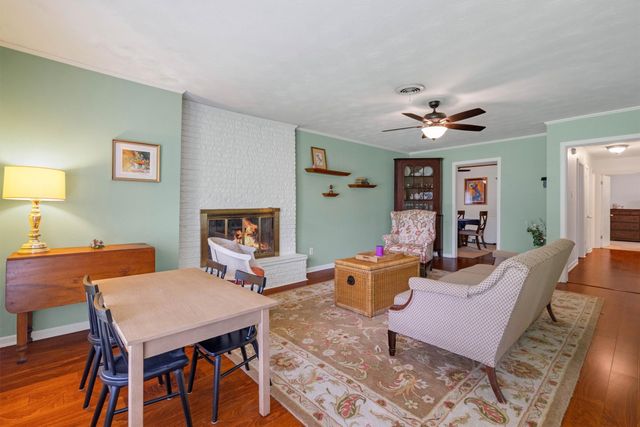 2949 Maydelle Lane, Farmers Branch, TX 75234