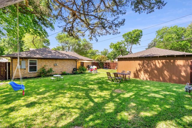 2949 Maydelle Lane, Farmers Branch, TX 75234