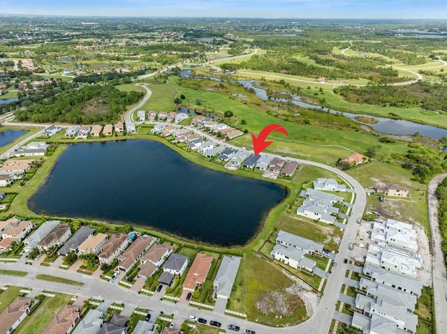 369 SE Fascino Circle, Port St. Lucie, FL 34984