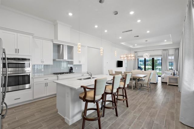 369 SE Fascino Circle, Port St. Lucie, FL 34984