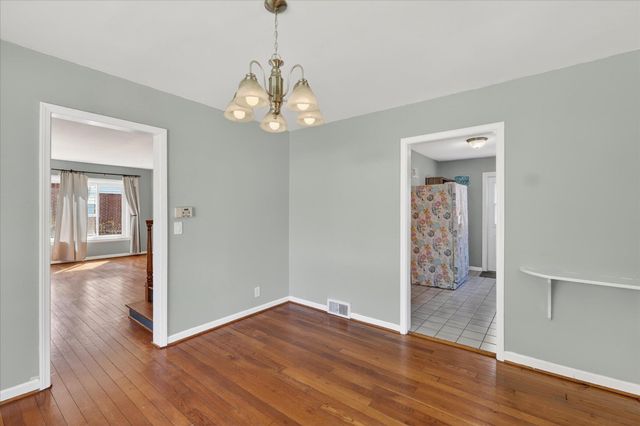 1422 Reycraft Drive, Kalamazoo, MI 49001