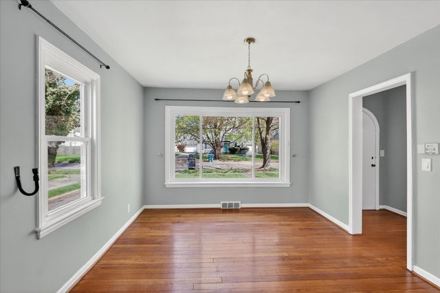 1422 Reycraft Drive, Kalamazoo, MI 49001