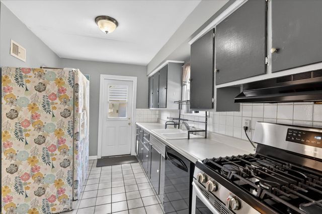 1422 Reycraft Drive, Kalamazoo, MI 49001