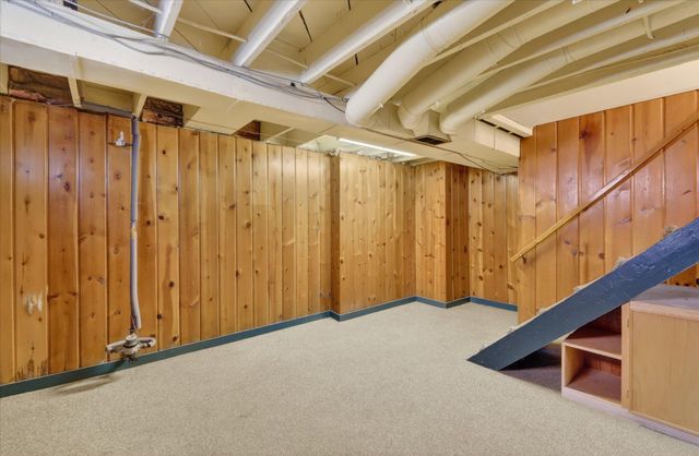 1422 Reycraft Drive, Kalamazoo, MI 49001