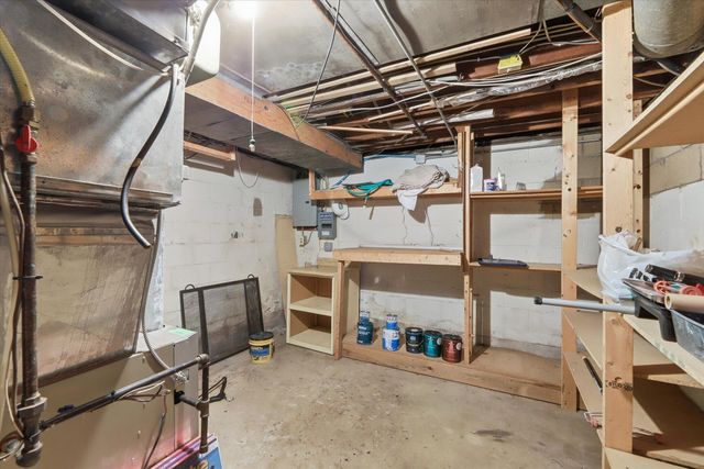 1422 Reycraft Drive, Kalamazoo, MI 49001