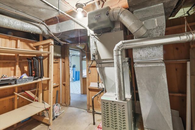 1422 Reycraft Drive, Kalamazoo, MI 49001