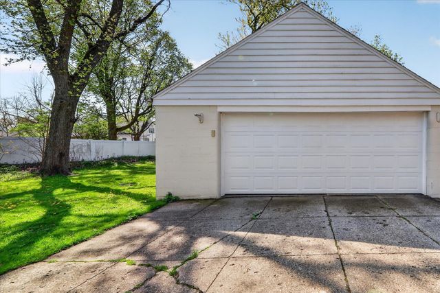 1422 Reycraft Drive, Kalamazoo, MI 49001