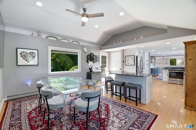6 Jericho Drive, Old Lyme, CT 06371
