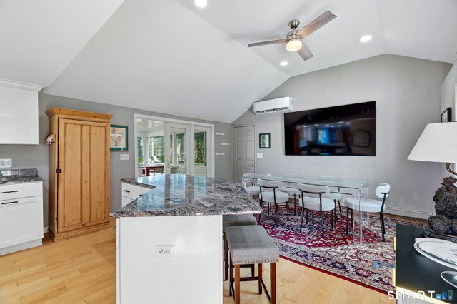 6 Jericho Drive, Old Lyme, CT 06371