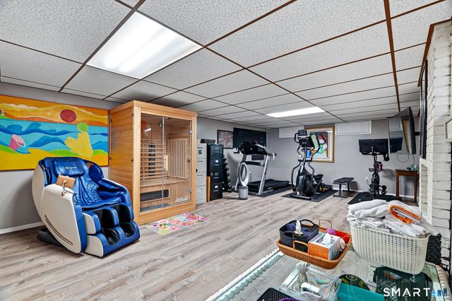 6 Jericho Drive, Old Lyme, CT 06371