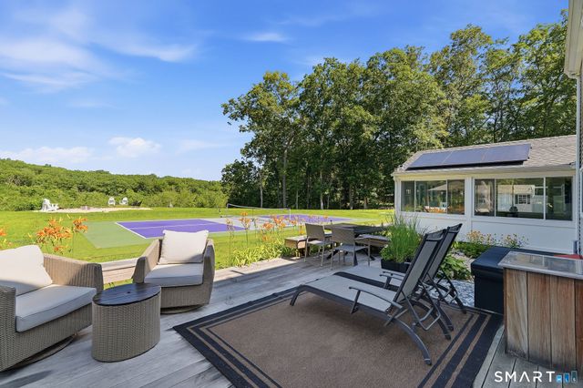 6 Jericho Drive, Old Lyme, CT 06371