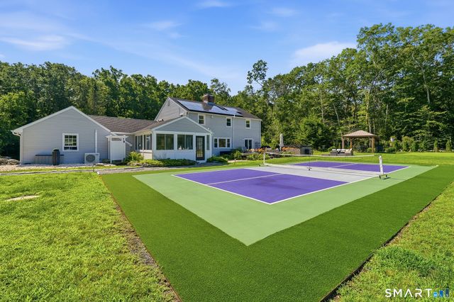 6 Jericho Drive, Old Lyme, CT 06371