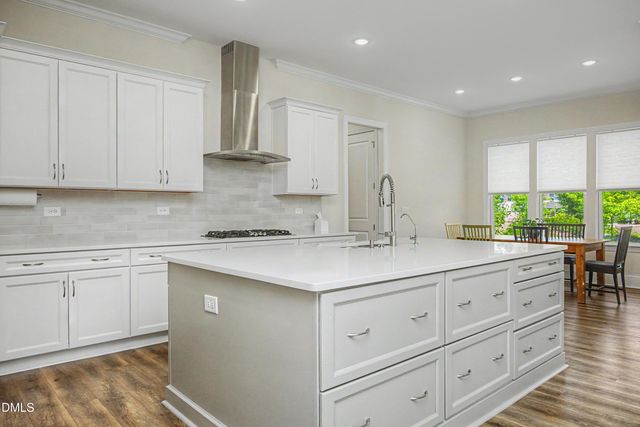 1612 Henley View Place, Apex, NC 27523