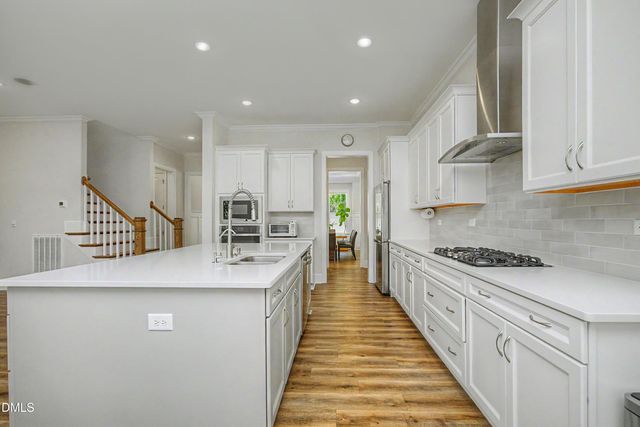 1612 Henley View Place, Apex, NC 27523