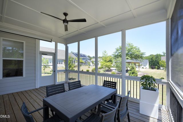 1612 Henley View Place, Apex, NC 27523