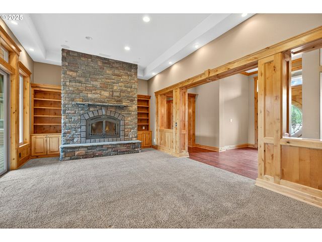 16025 Sw HILLSBORO Hwy, Hillsboro, OR 97123