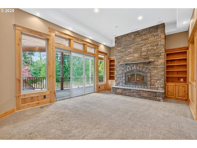 16025 Sw HILLSBORO Hwy, Hillsboro, OR 97123