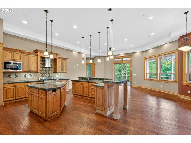 16025 Sw HILLSBORO Hwy, Hillsboro, OR 97123