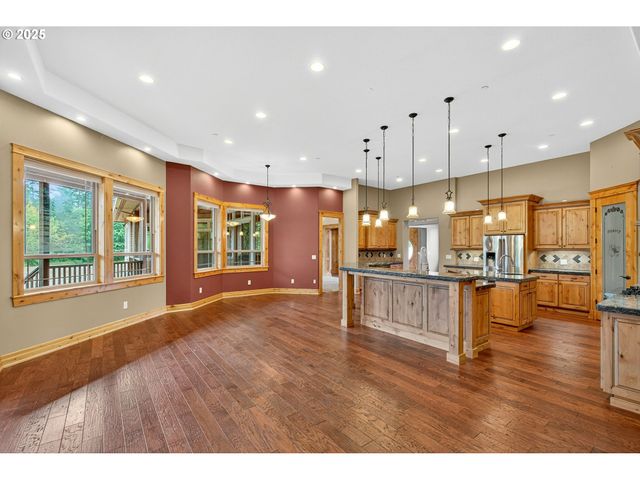 16025 Sw HILLSBORO Hwy, Hillsboro, OR 97123