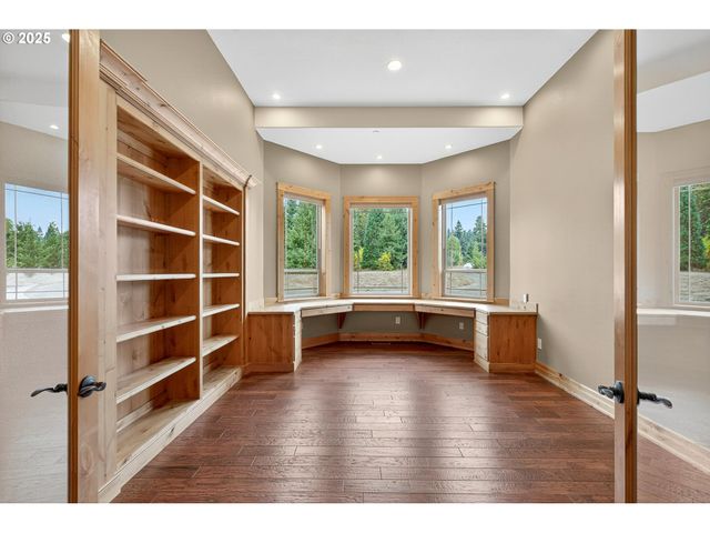 16025 Sw HILLSBORO Hwy, Hillsboro, OR 97123