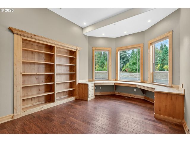 16025 Sw HILLSBORO Hwy, Hillsboro, OR 97123