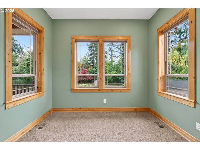 16025 Sw HILLSBORO Hwy, Hillsboro, OR 97123