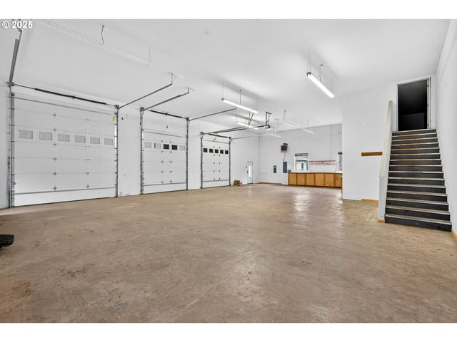 16025 Sw HILLSBORO Hwy, Hillsboro, OR 97123