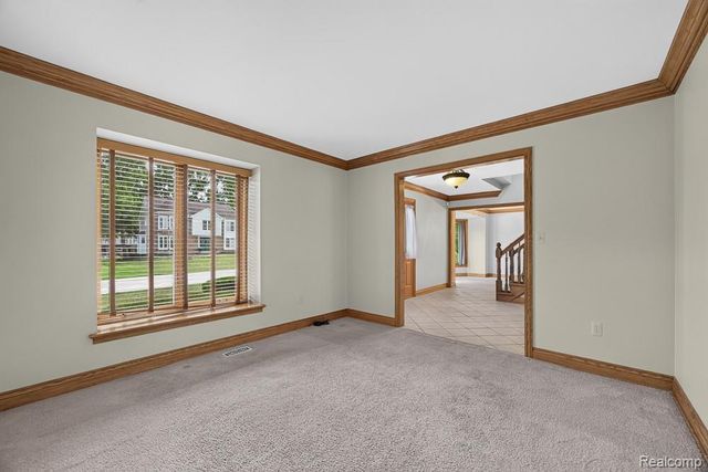 752 Englewood Drive, Rochester Hills, MI 48309