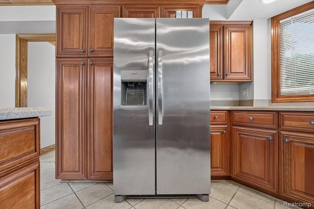 752 Englewood Drive, Rochester Hills, MI 48309