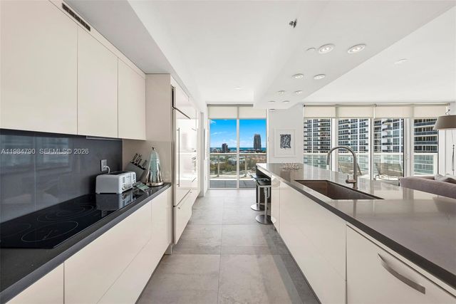 450 Alton Rd 1507, Miami Beach, FL 33139