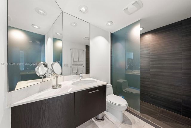 450 Alton Rd 1507, Miami Beach, FL 33139