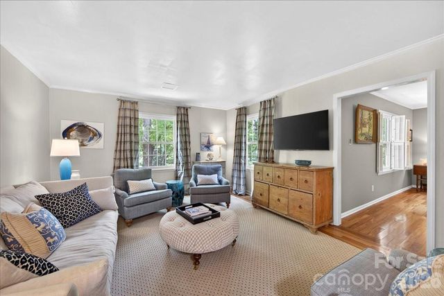 6826 Constitution Lane, Charlotte, NC 28210