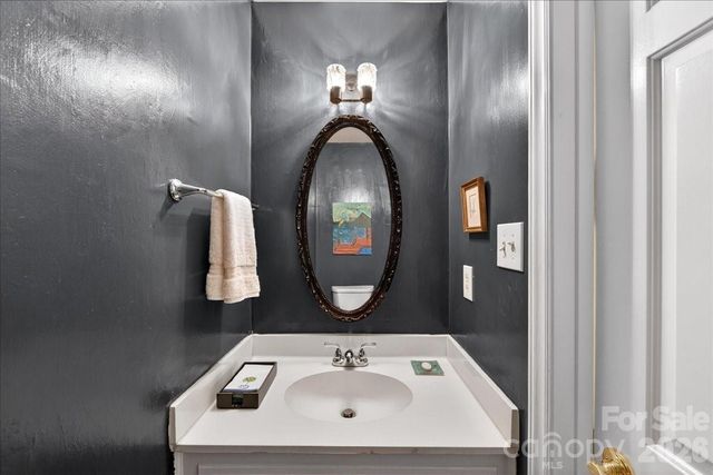 6826 Constitution Lane, Charlotte, NC 28210