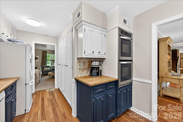 6826 Constitution Lane, Charlotte, NC 28210