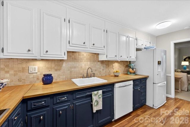 6826 Constitution Lane, Charlotte, NC 28210