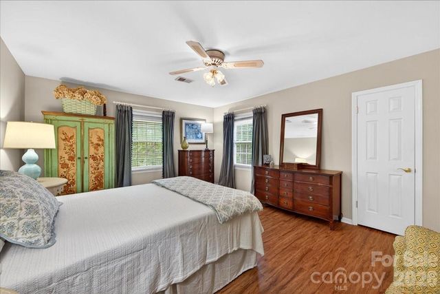 6826 Constitution Lane, Charlotte, NC 28210