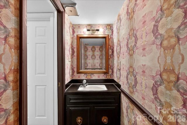 6826 Constitution Lane, Charlotte, NC 28210