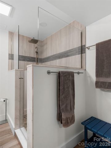 625 Lenox Place, Hendersonville, NC 28739