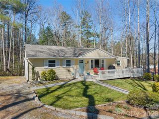 625 Lenox Place, Hendersonville, NC 28739