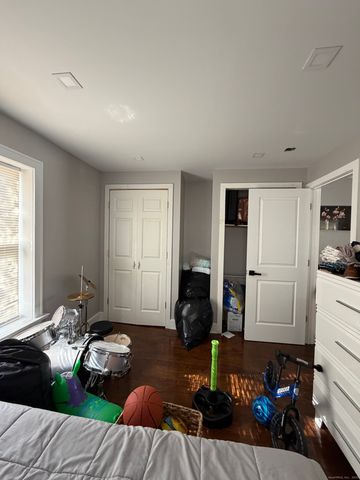 2964 State Street 2, Hamden, CT 06517