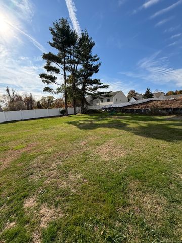 2964 State Street 2, Hamden, CT 06517